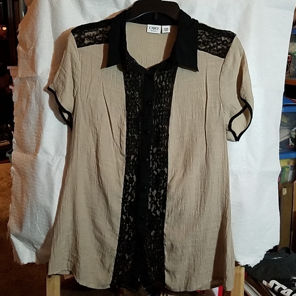 Cato Cream & Black Laced Accented Top 14/16.